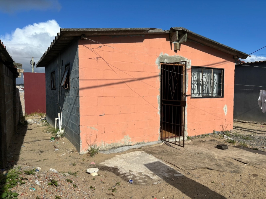 1 Bedroom Property for Sale in Kuyasa Western Cape